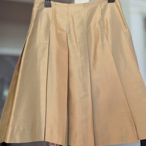 Elegant Gold Pleated Lined Silk Skirt